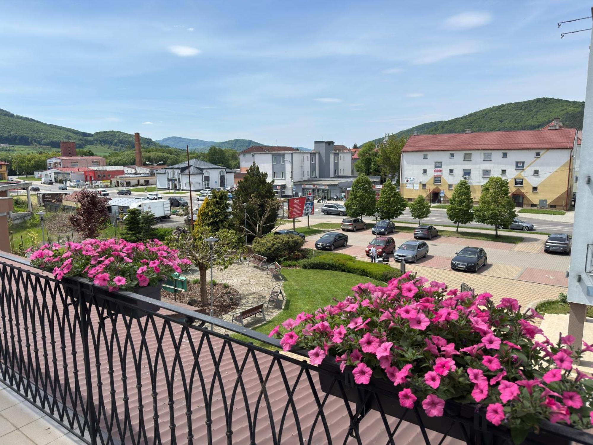 Penzión Siroň Detva Exterior foto